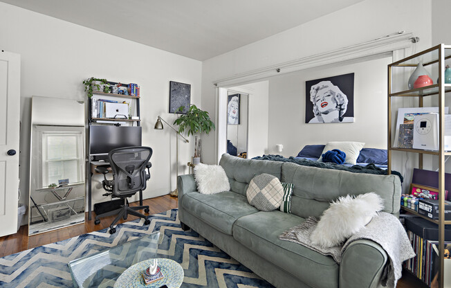 1677 Commonwealth Ave