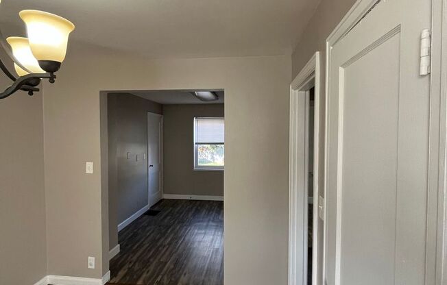 2 beds, 1 bath, $1,375