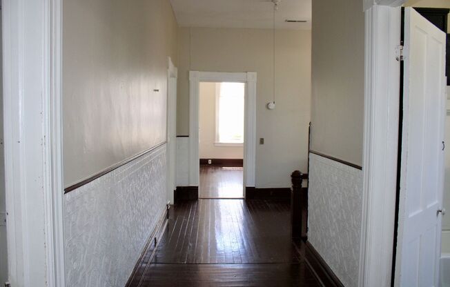 2 bed / 1.5 bath on Rutledge St.