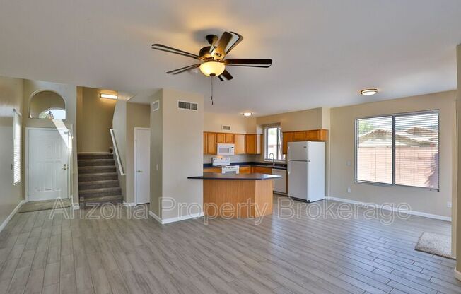 17437 N 16 PL