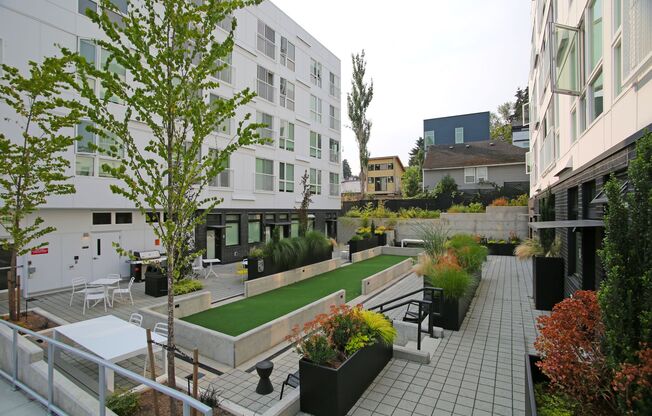 Studio, 1 bath, 308 sqft, $1,650, Unit 109 - Furnished