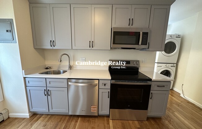 387 SOMERVILLE AVE