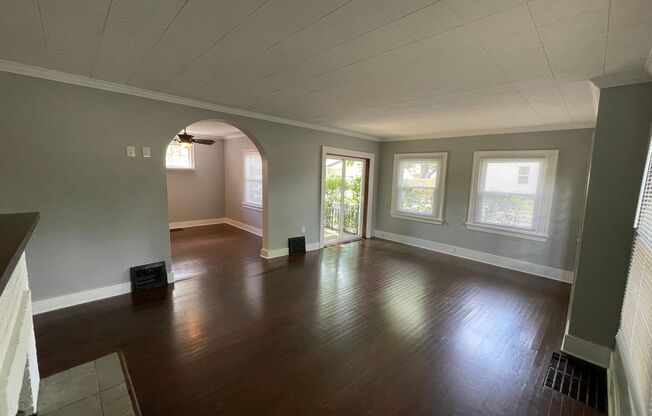 1702 Lake