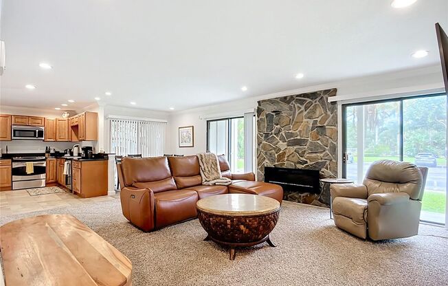 Fully Furnished 2BR/2BA Condo in the Heart of Sarasota – Cordova Gardens