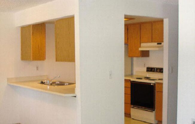 2 beds, 2 baths, 1,027 sqft, $1,450, Unit 62