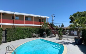 925 Pomeroy Ave.