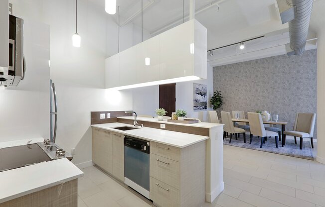 2 beds, 1 bath, 1,100 sqft, $2,850, Unit 507