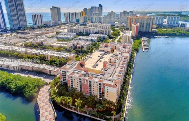2 beds, 2 baths, 1,116 sqft, $4,000, Unit 17150 N Bay Rd # 2205