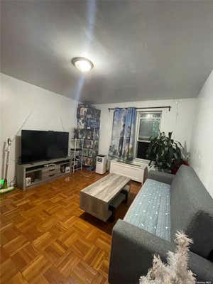 1 bed, 1 bath, 706 sqft, $2,000, Unit 2D