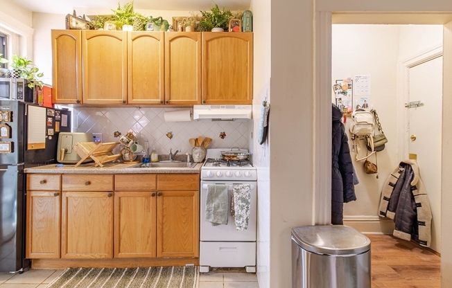 1 bed, 1 bath, 400 sqft, $2,200, Unit 1