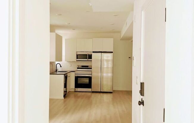 230 S 46 ST