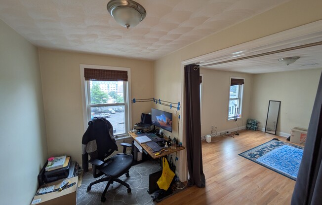 6 DOUGLASS ST
