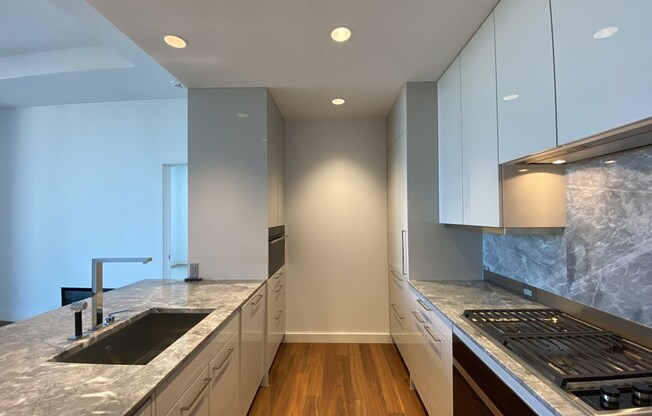 2 beds, 2.5 baths, 1,357 sqft, $16,000, Unit 3608