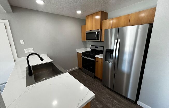 1 bed, 1 bath, 635 sqft, $2,145, Unit K205