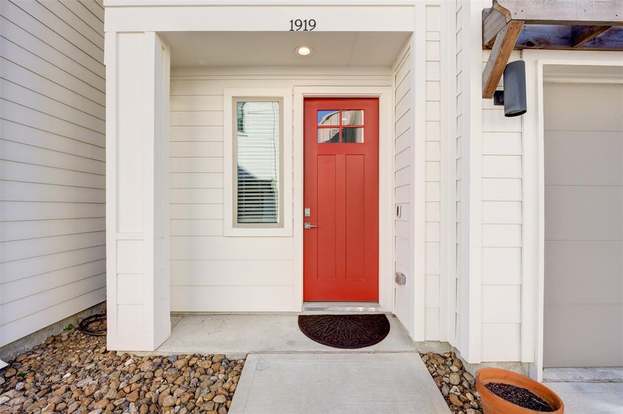 1919 GANO ST