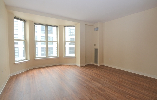 1 bed, 1 bath, 632 sqft, $3,625, Unit 314