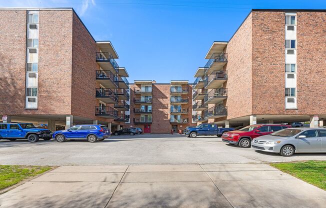 Parkwynn Apartments