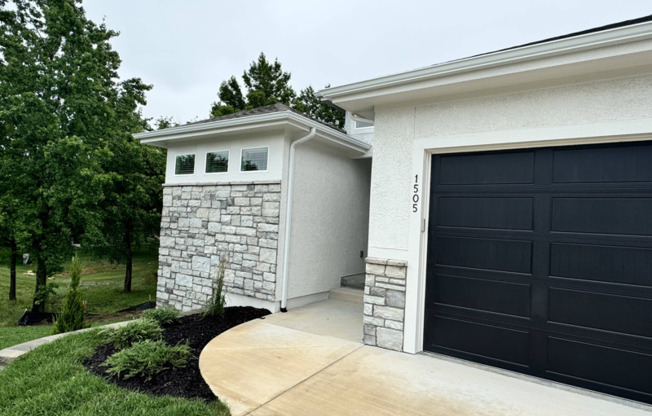 1505 SW HEARTWOOD DR