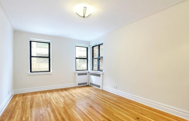 10 PARK AVE