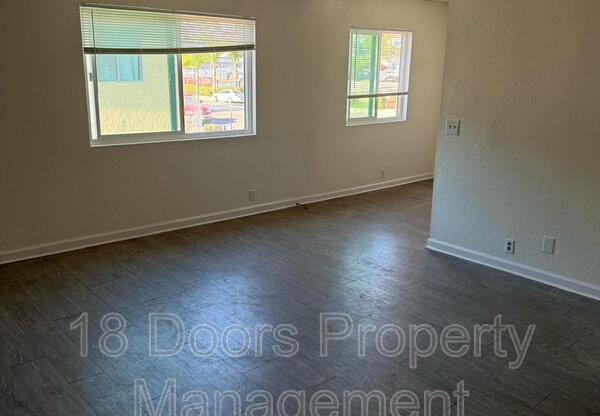 840 GRAND AVE