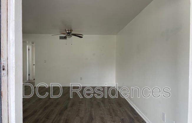 2101 W BAY DR