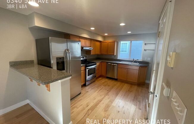 6340 5 AVE NE