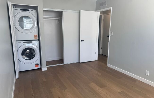 2 beds, 2 baths, 1,000 sqft, $2,960, Unit A23