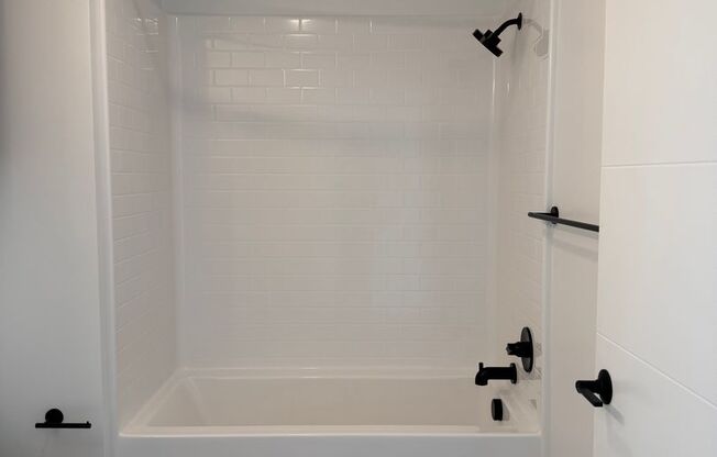 2 beds, 2 baths, 816 sqft, $4,249, Unit 305