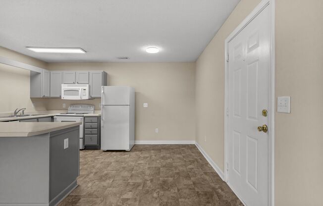 2 beds, 2 baths, $1,395, Unit 3703-F
