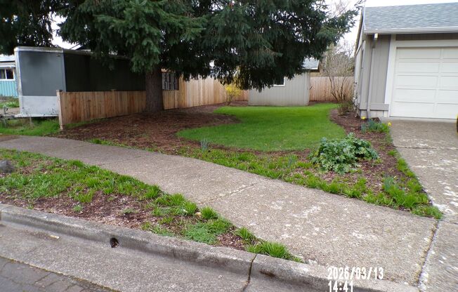 2232 NW 14th St. - Move In Special