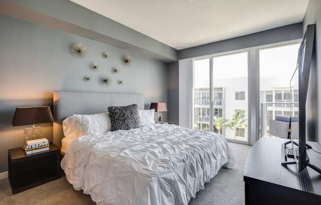 Classic Bedroom at Allure by Windsor, Boca Raton, FL