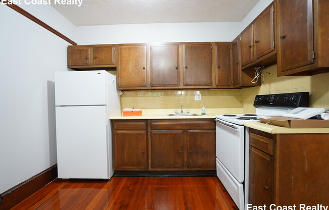 266 CHESTNUT HL AVE