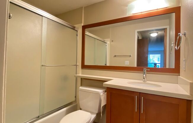 1 bed, 1 bath, 939 sqft, $2,295, Unit 005