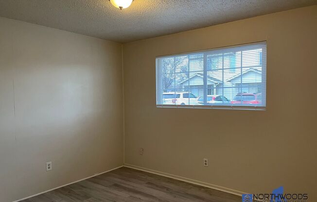 2 beds, 1 bath, $1,350, Unit UNIT # 2