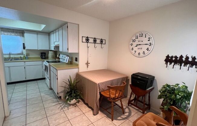 2 beds, 2 baths, $3,000