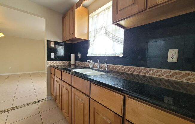 3 beds, 2 baths, $1,695