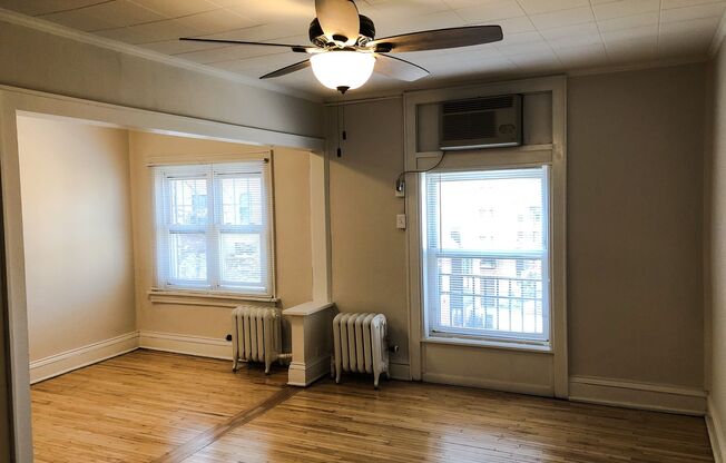 1 bed, 1 bath, 650 sqft, $1,195, Unit 306