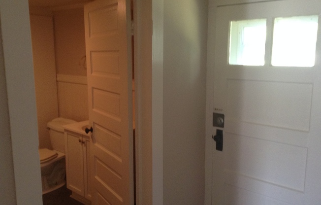 221 Ross Street, 1 bedroom 1 bath House, China Grove NC, AVAILABLE July 2026 $1025