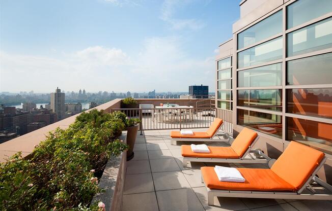 1 bed, 1 bath, $4,965, Unit 21R