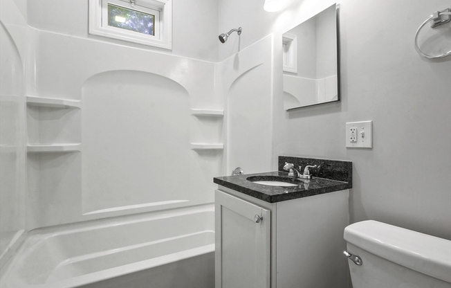 4 beds, 2 baths, 2,100 sqft, $6,000, Unit 2