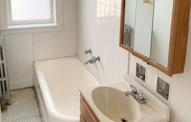 Studio, 1 bath, 492 sqft, $1,450, Unit 1608-2S