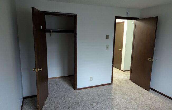 1 bed, 1 bath, $1,050, Unit 4940