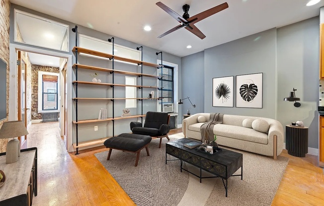 527 W 141 ST