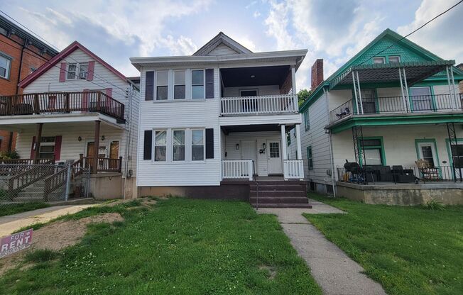 3415 Woodburn
