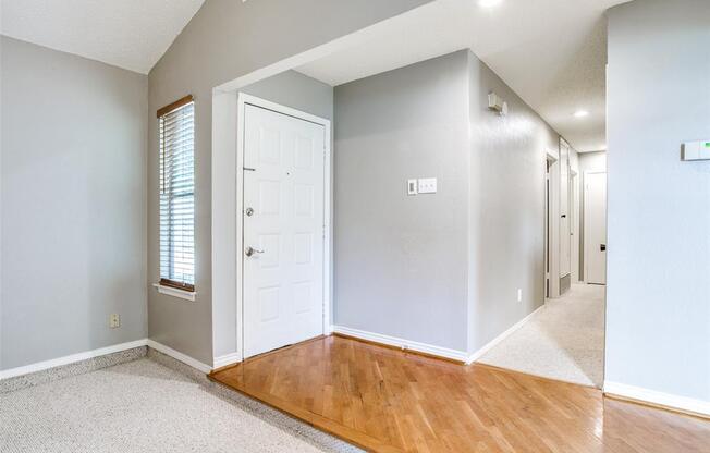 217 GLENWOOD DR