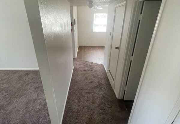 1409 W MAPLE AVE