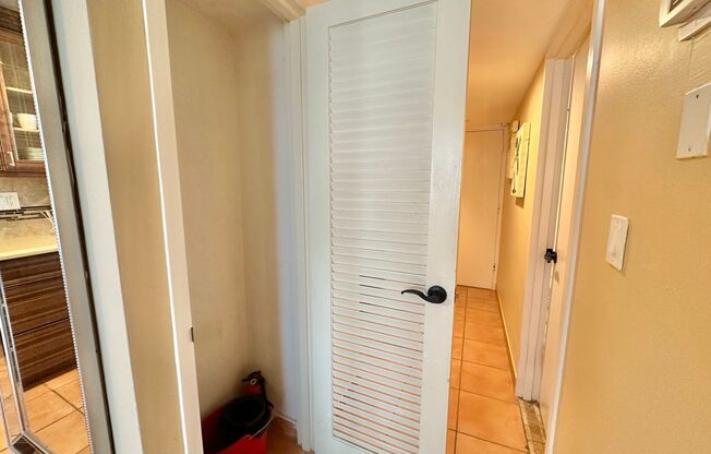 Studio, 1 bath, $2,400, Unit Unit 930