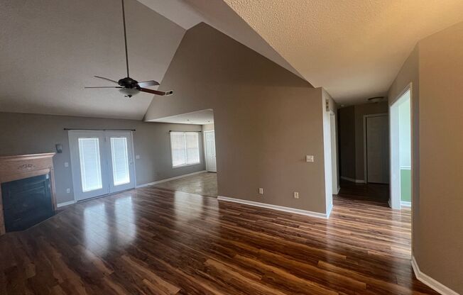 Close to Shaw AFB & Golf - Beech Creek