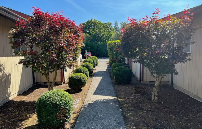 2 beds, 1 bath, 700 sqft, $1,325, Unit Unit 26