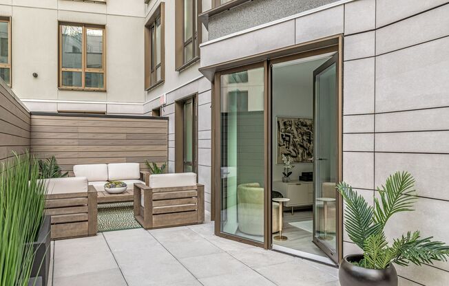 3 beds, 2 baths, $5,250, Unit APT. 708